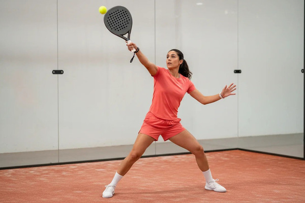 How to Hit a Vibora in Padel