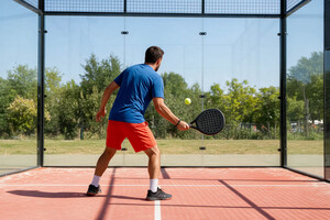 Back Wall Shots in Padel: Technique for Beginners