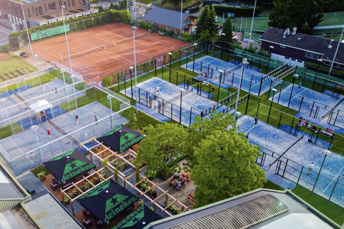 Coronel Sports Huizen