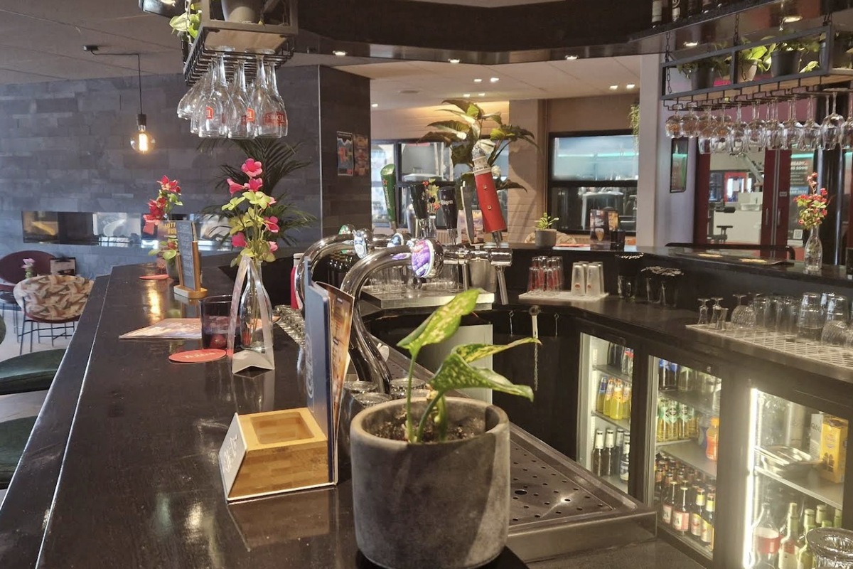 Coronel Sports Huizen