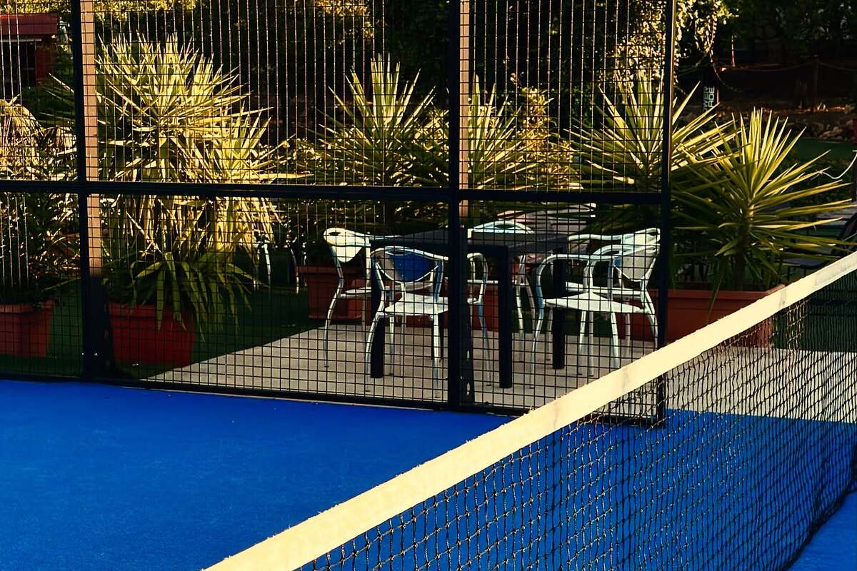 B4 Padel Club