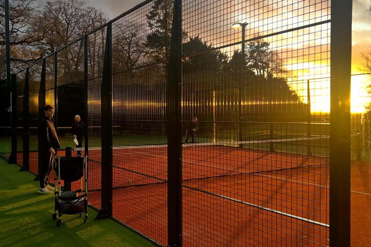 Courts Padel x The Retreat