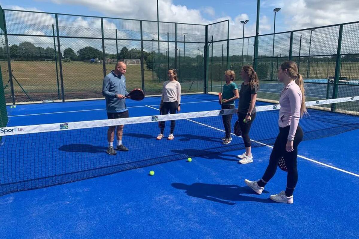 Lacey Green & Loosley Row Padel & Tennis