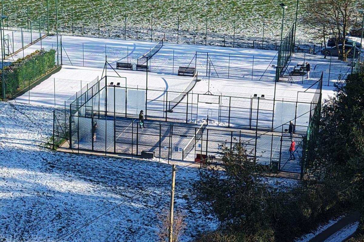 Lacey Green & Loosley Row Padel & Tennis