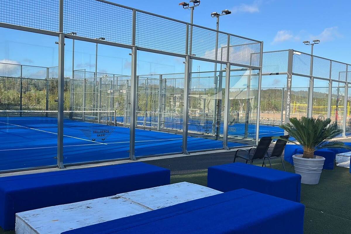 West Island Padel