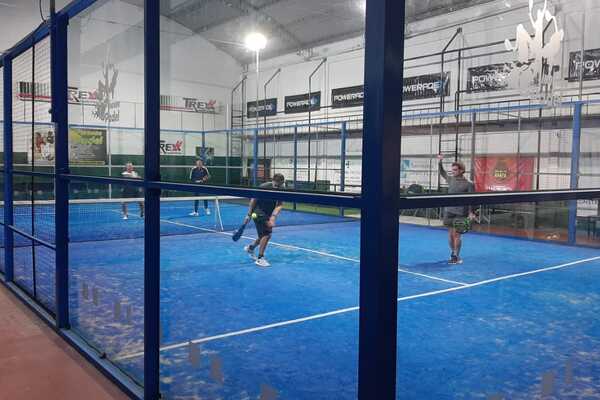 Indoor Padel
