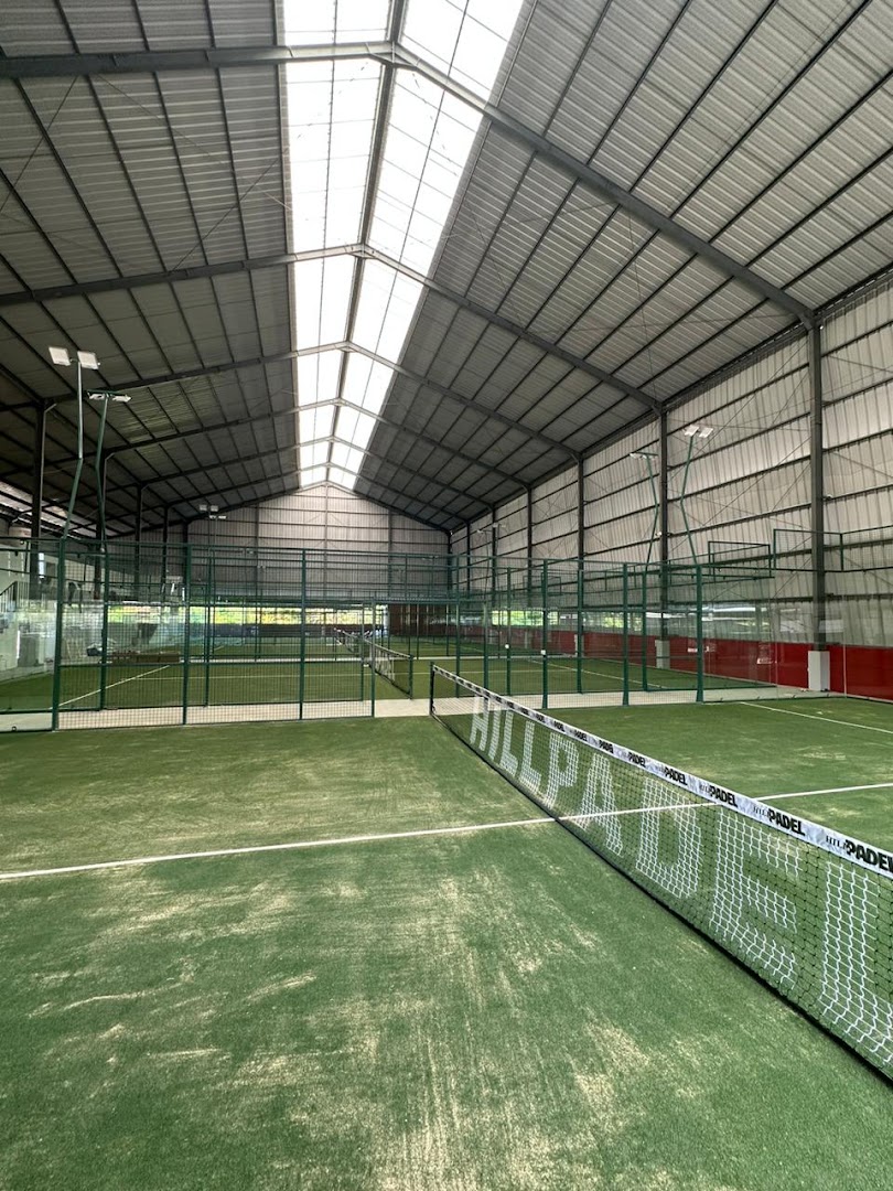 Hill Padel Surabaya - 3