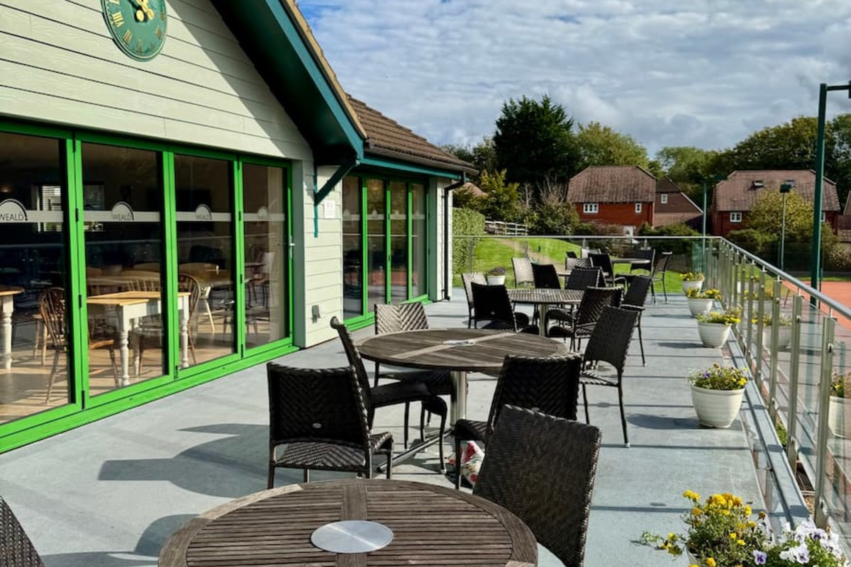 The Weald Racquets Club