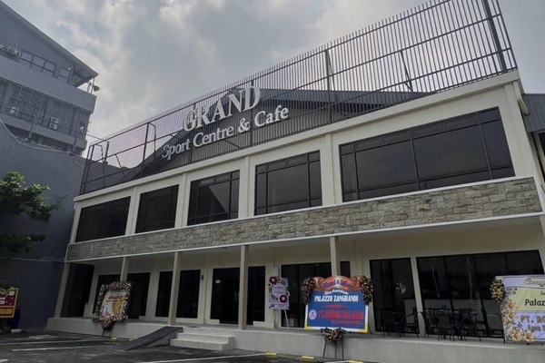 Grand Sports Padel Surabaya