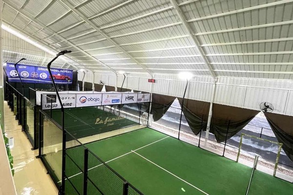 La Familia Padel Surabaya