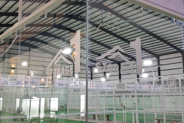 DeWarehouse Padel Sunter