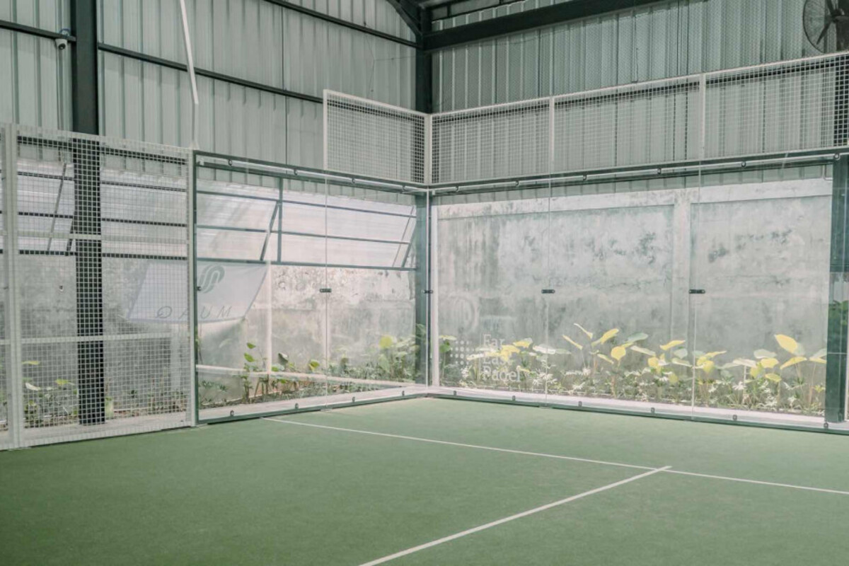 Far East Padel Hero