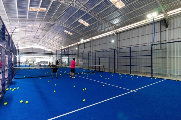 De Padel Medan