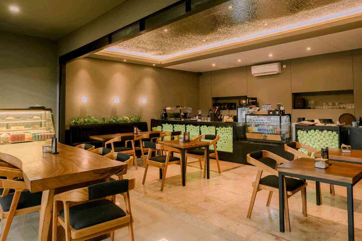 Level Social Club