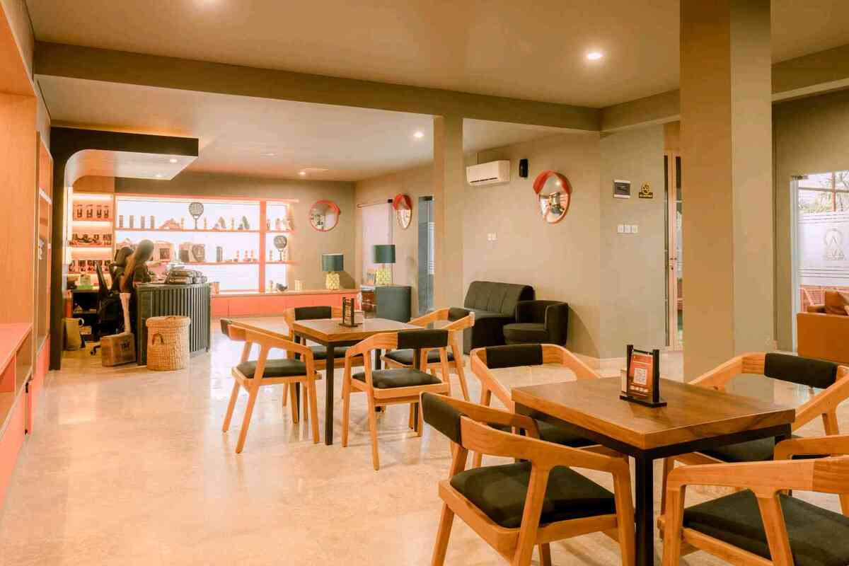 Level Social Club