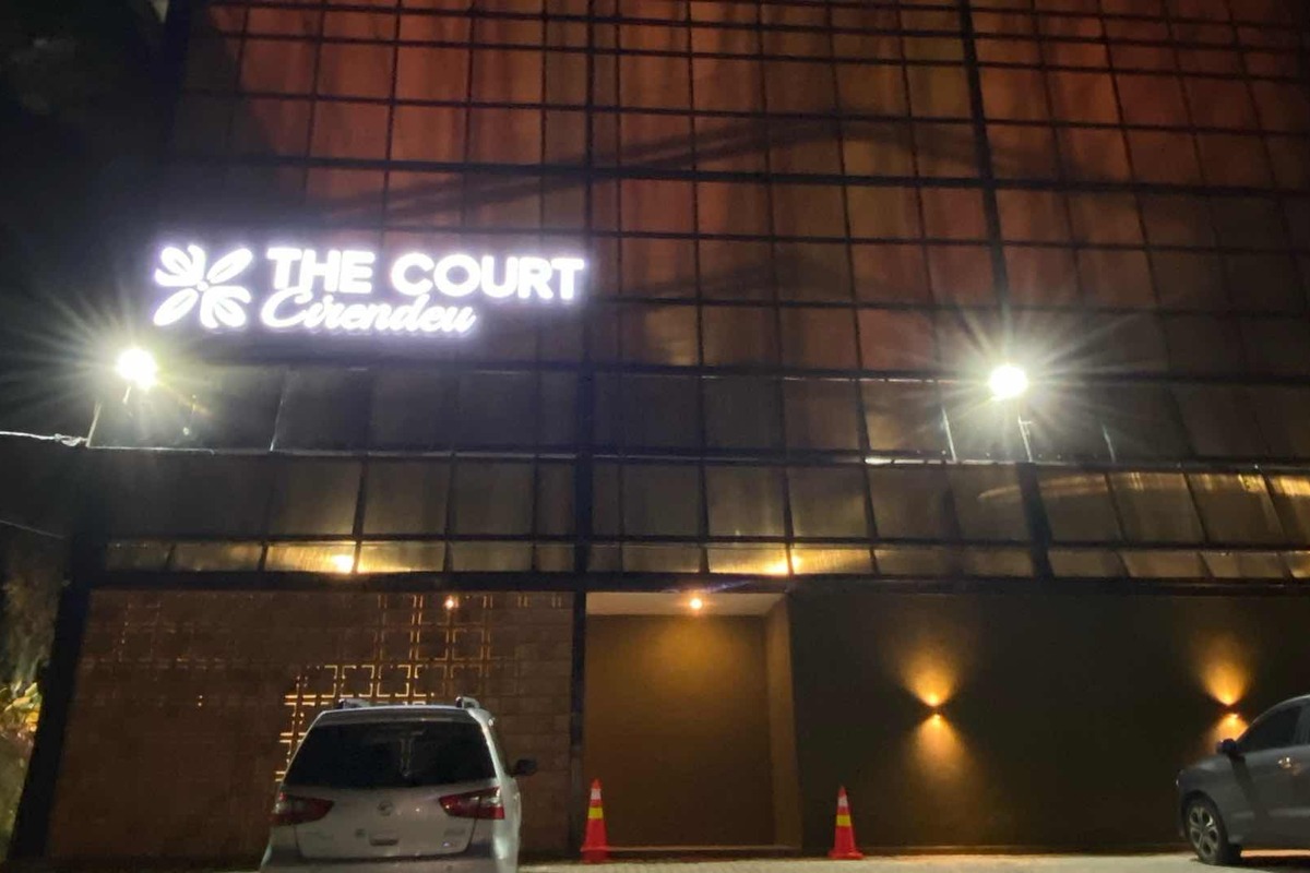 The Court Cirendeu