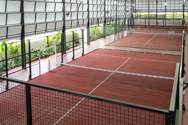 Treeside Courts