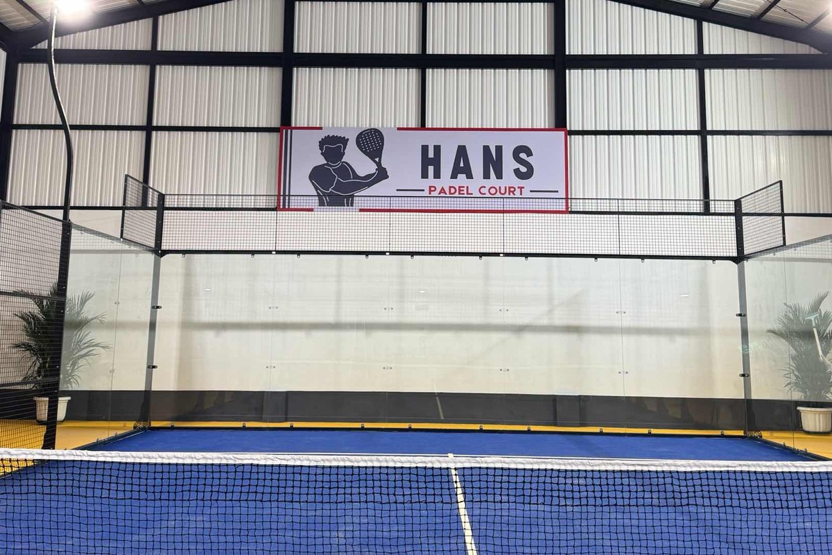 Hans Padel Court