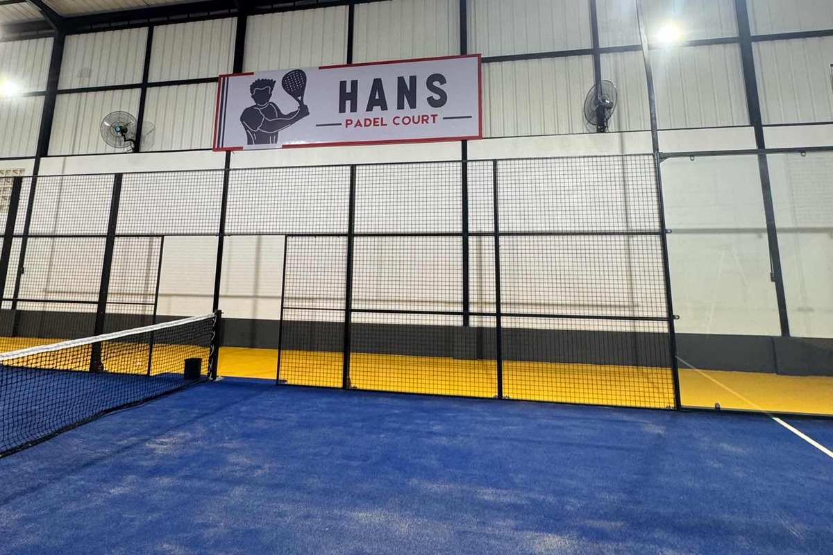 Hans Padel Court