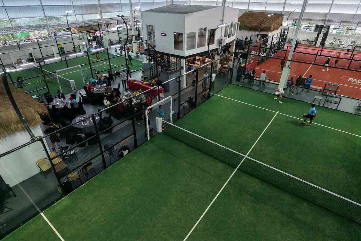 Padium Makassar