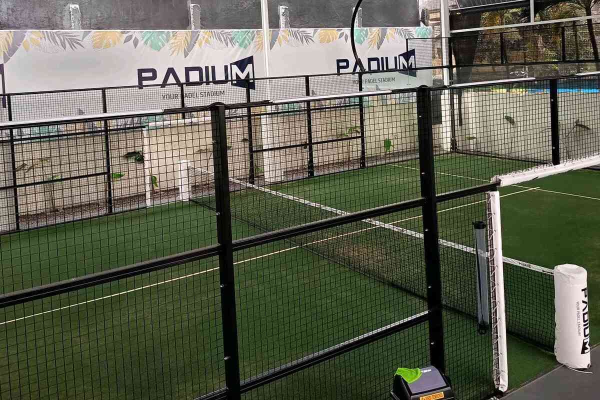 Padium Makassar