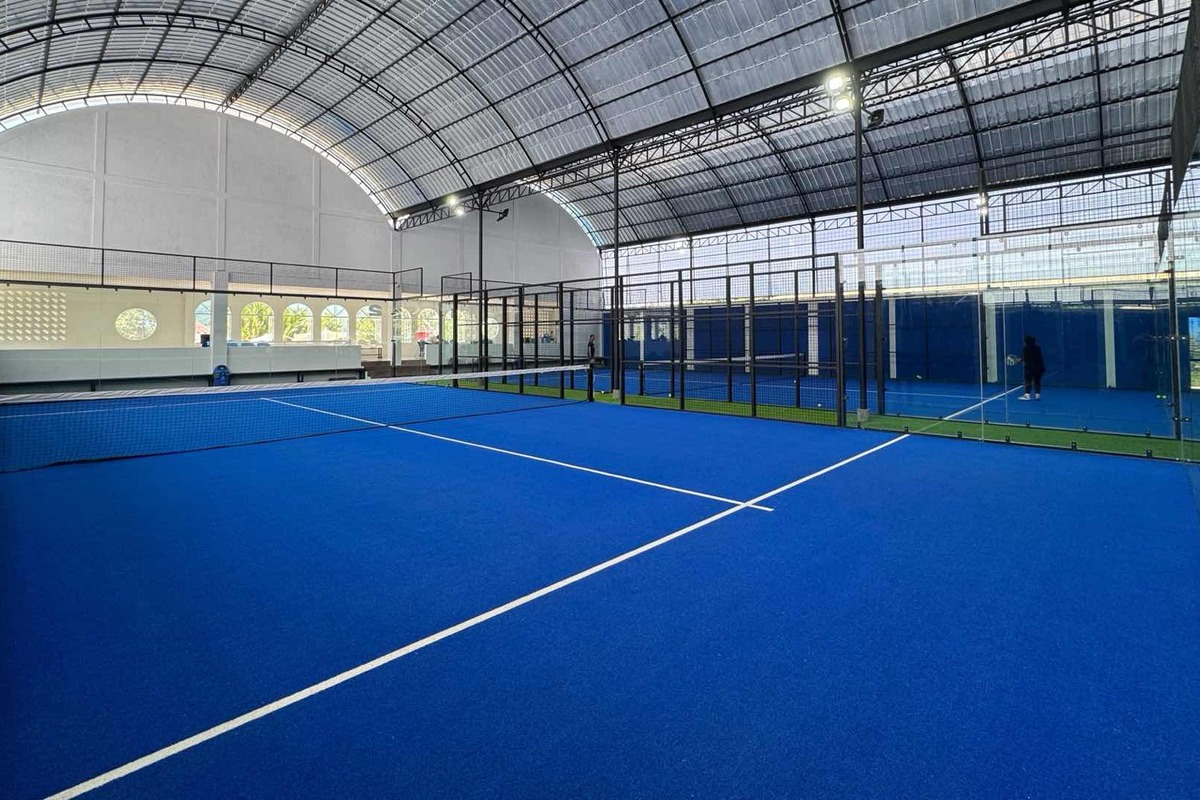 V Padel Bandung
