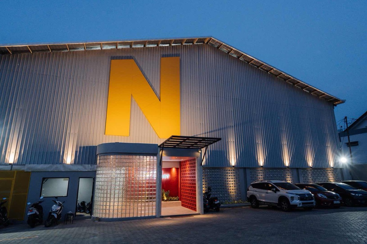 Neo Court