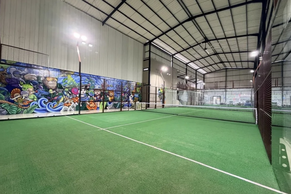 Cosmo Padel