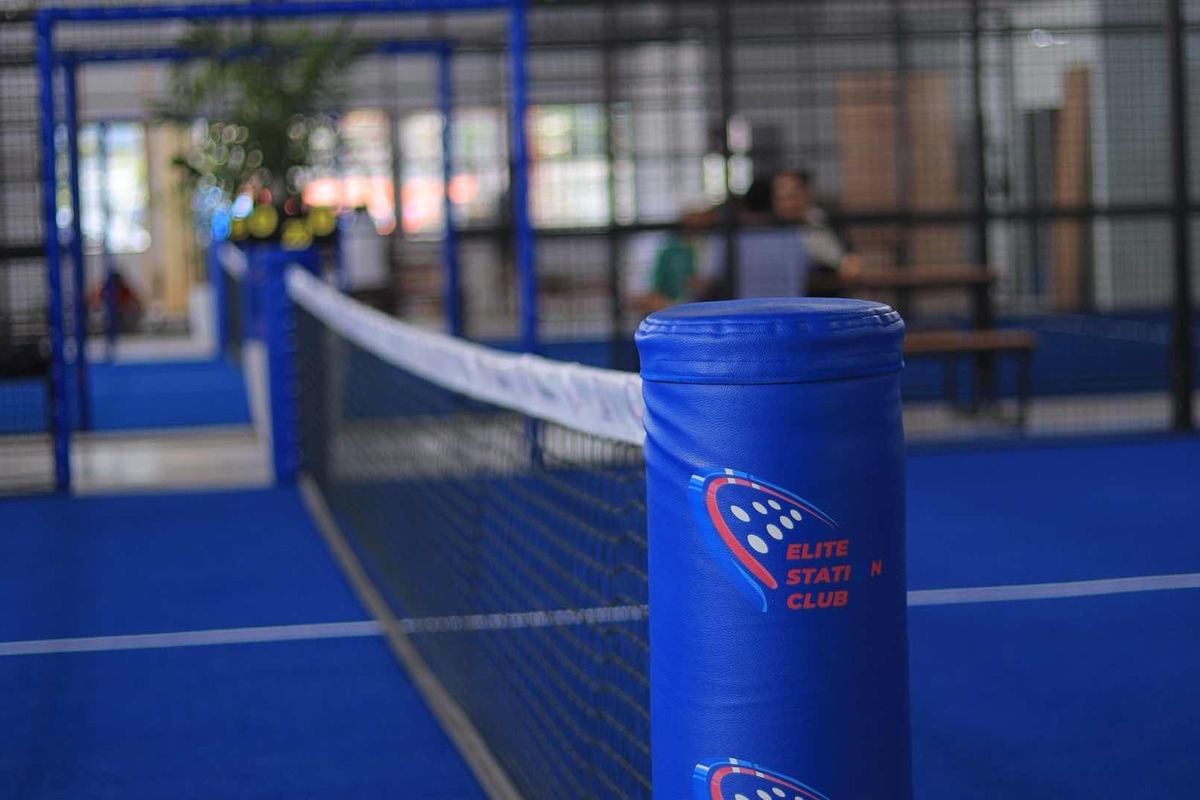 Elite Station Club