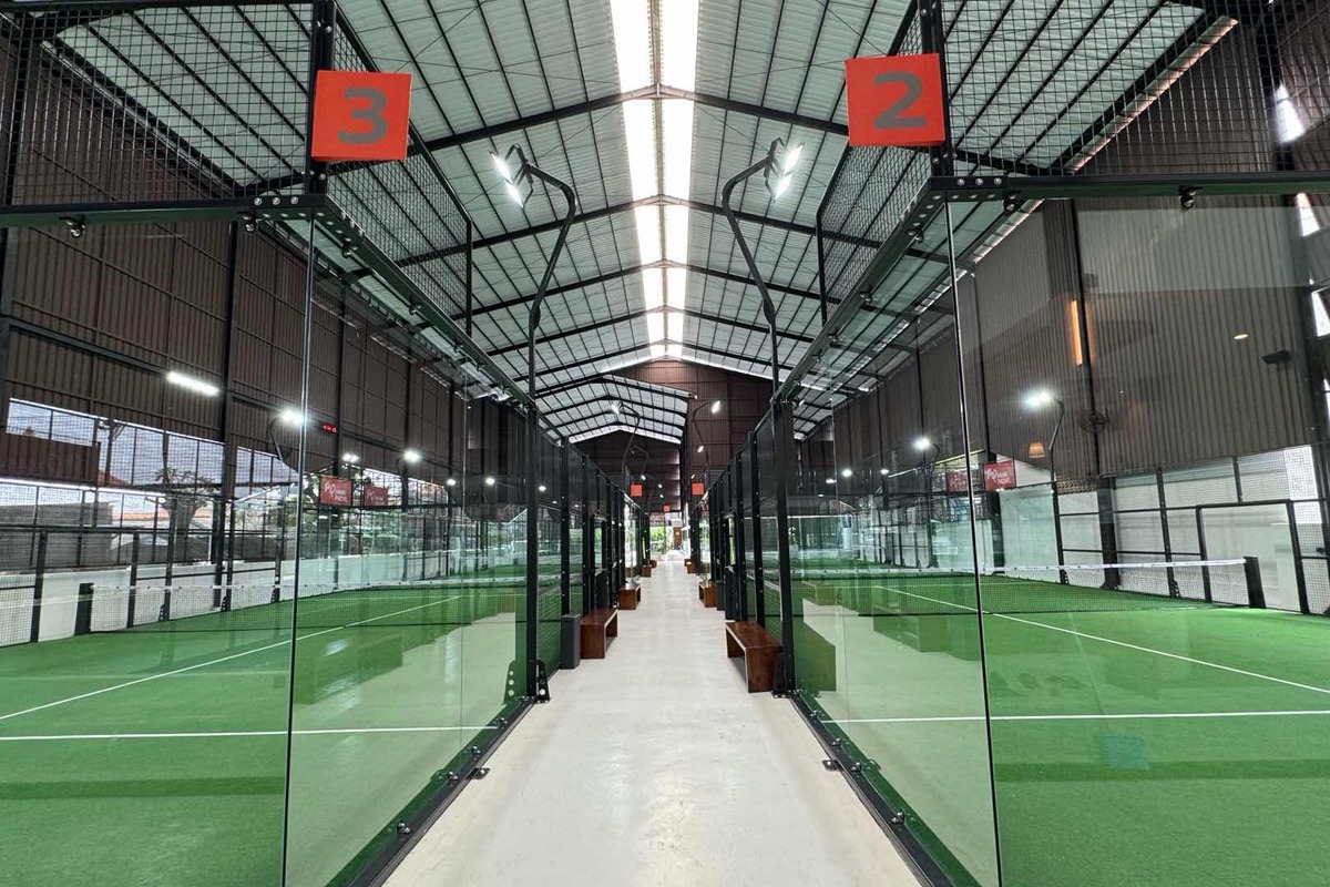 Main Padel Bali