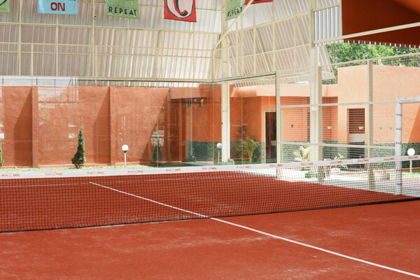 Younkis House & Court