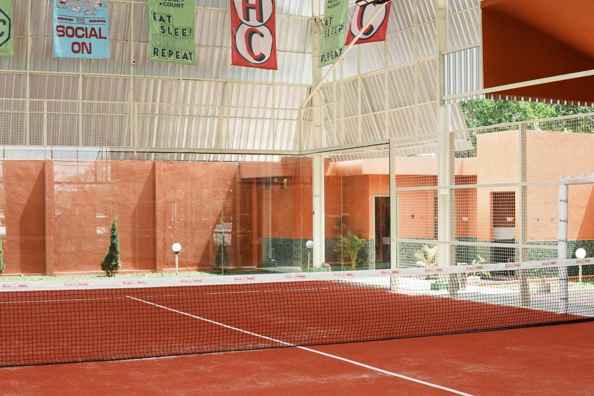 Younkis House & Court