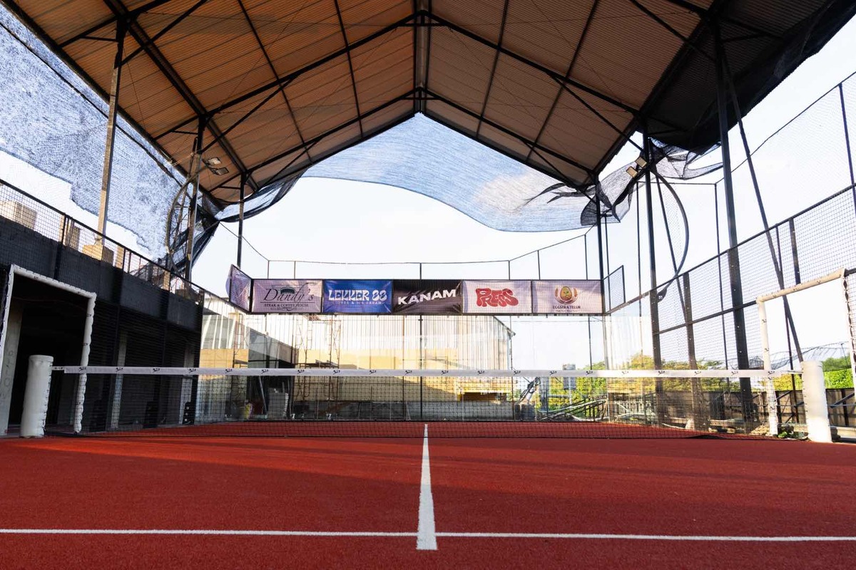 Noah Breeze Court