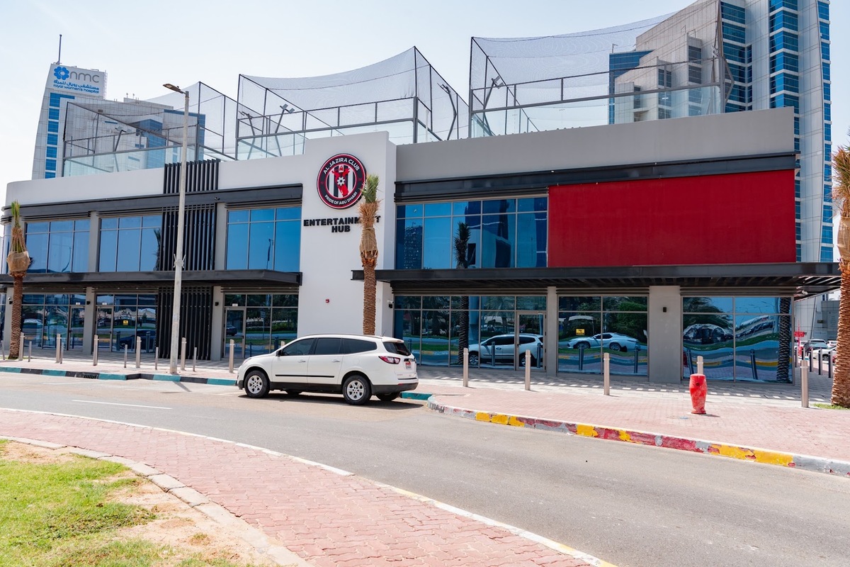 Al Jazira District Padel Courts and Football Pitch, Abu Dhabi (2)
