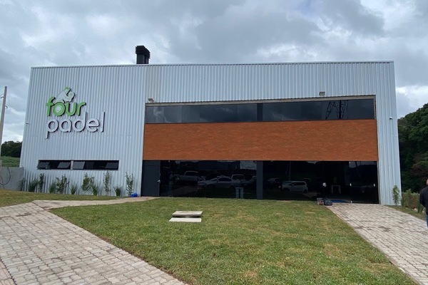 Four Padel Casca