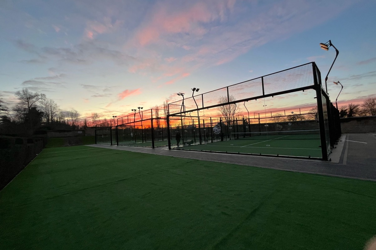 Play Padel Grendon