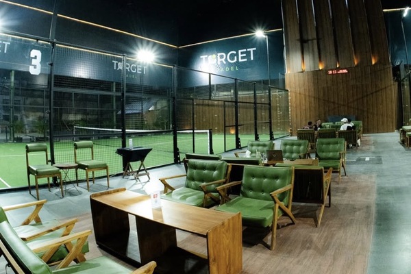 Target Padel Ampera