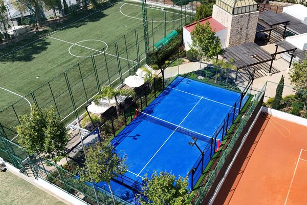 Parklane Resort & Spa Padel