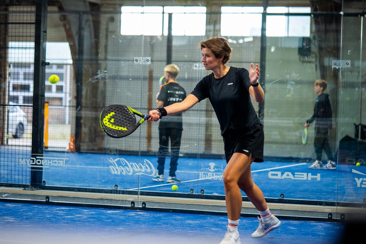Plaza Padel Waalwijk, Waalwijk (8)