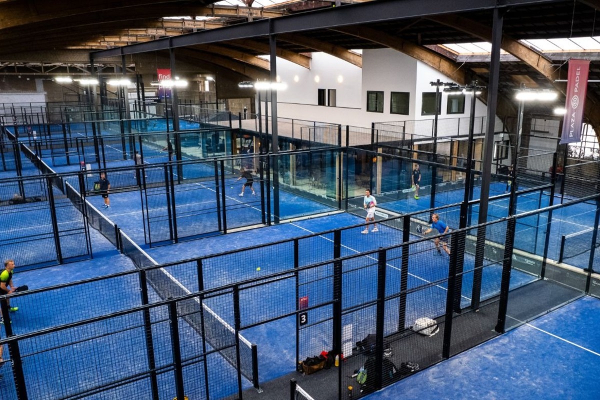 Plaza Padel Waalwijk, Waalwijk (1)