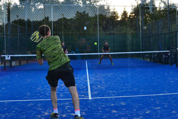 TOZ Tennis en Padel