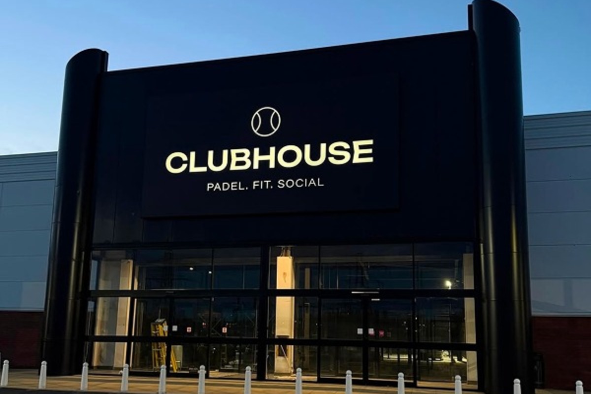 CLUBHOUSE