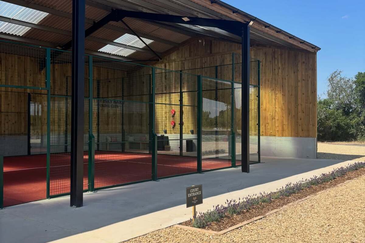The Hay Barn Padel, East Farndon (1)