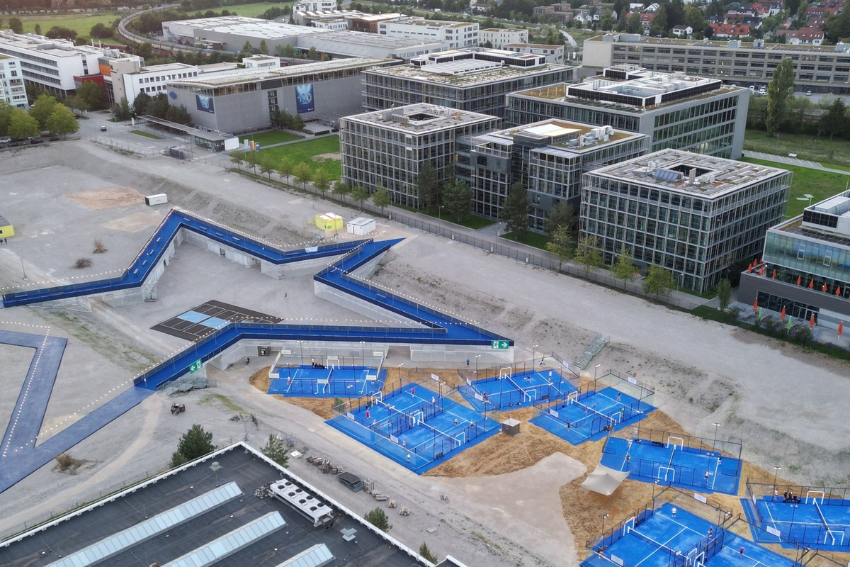 Lucky Star Padel @ Das Anders, Munich (3)