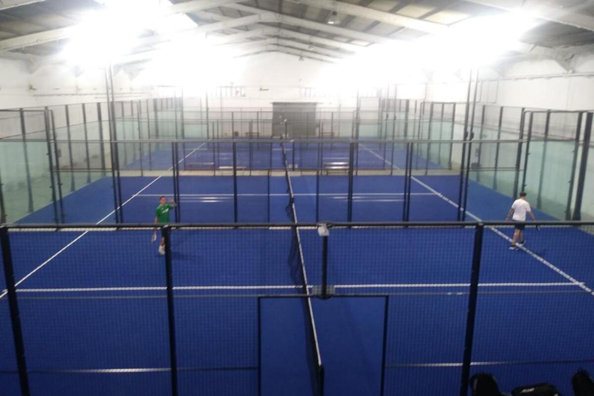 Padel 7 Terrassa, Terrassa (4)
