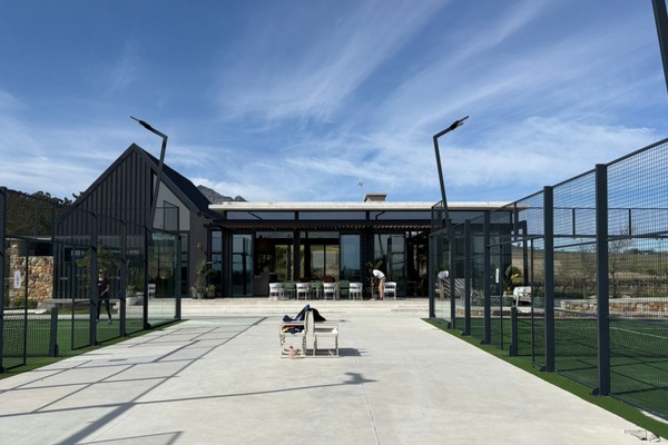 Anura Racquet Club