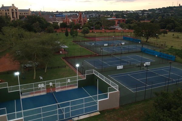Centre Court Padel @ Lynnwood Glen