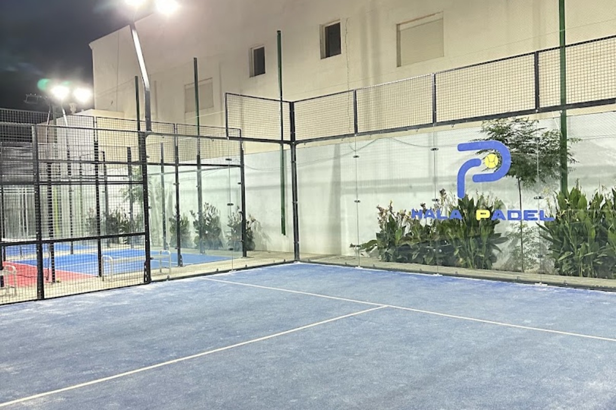 Hala Padel, Hail (3)