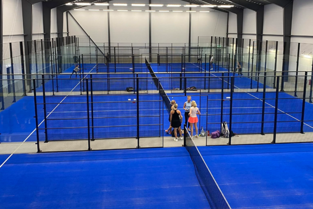 Viken Padel, La bahía (2)