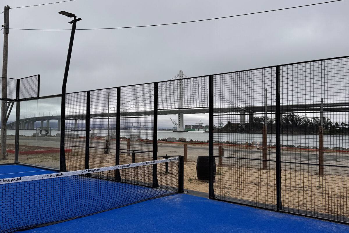Bay Padel Treasure Island
